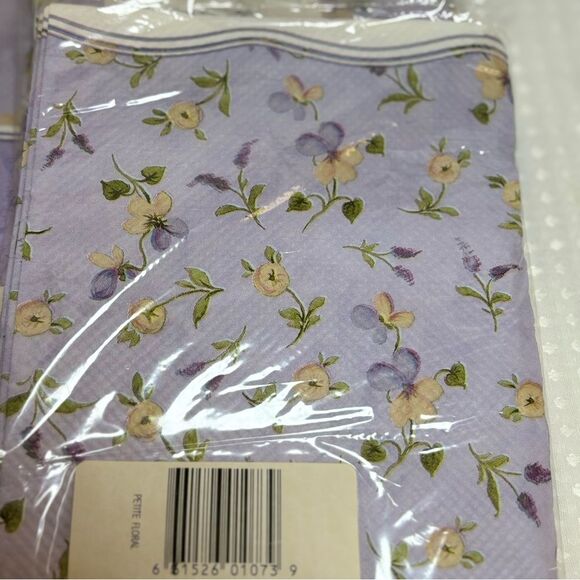 Vintage American Greetings DesignWare Purple Floral Paper Table Covers NIP - Picture 3 of 5